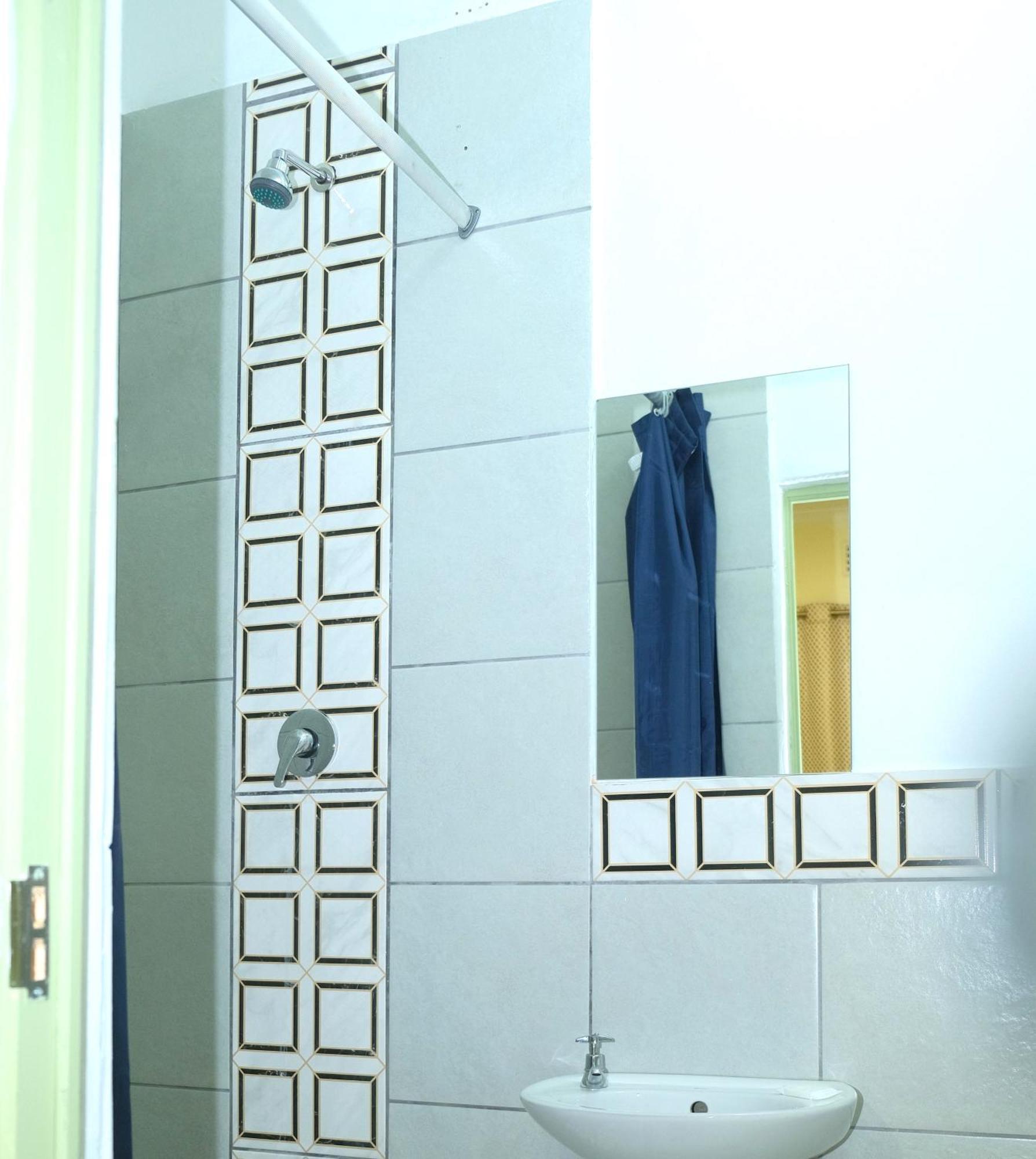 Way Parow Guest house Cape Town